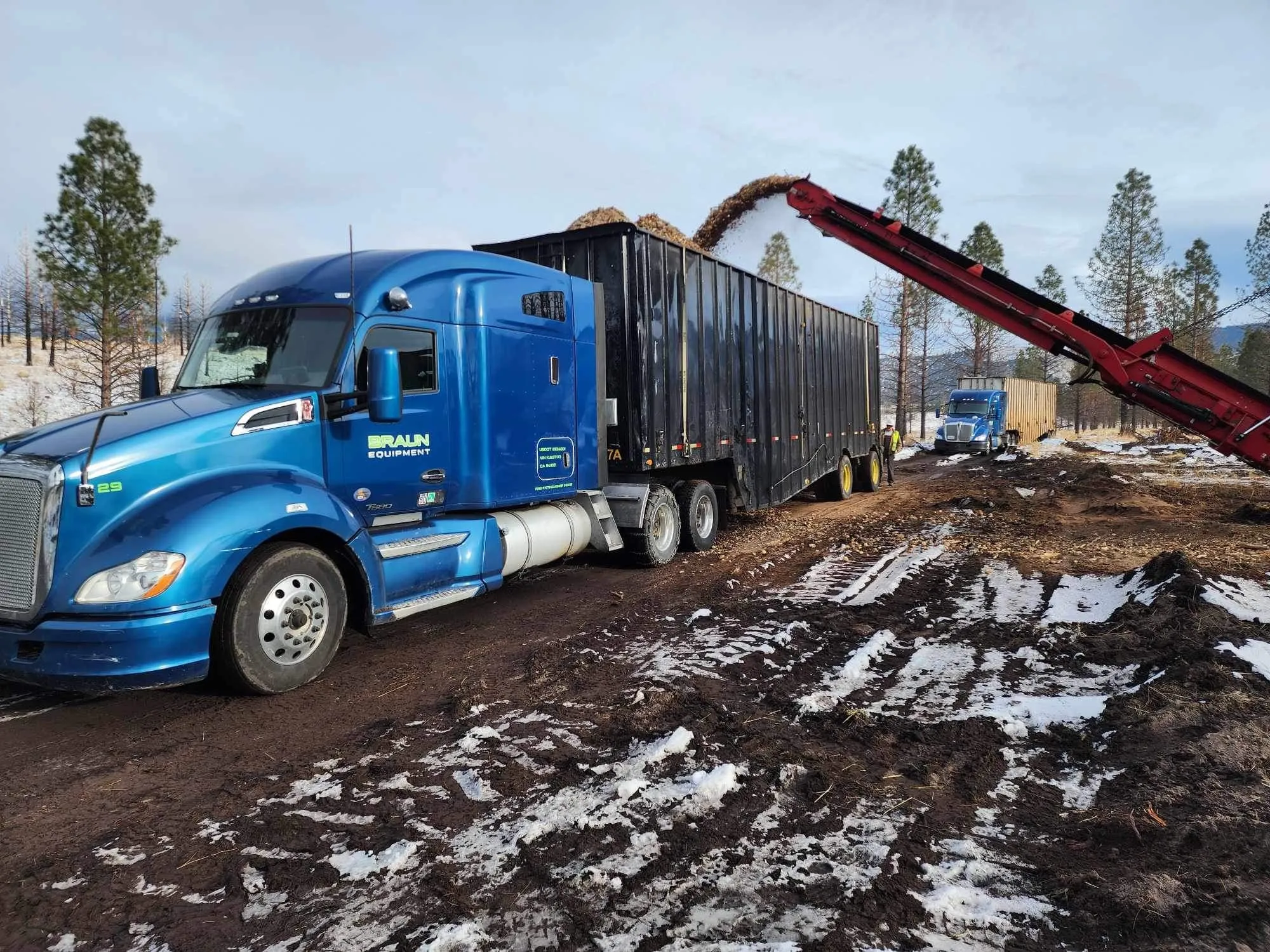 Chip and Log Trailers